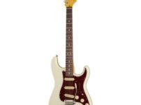 Fender | フェンダー  AM Pro II Strat OWT