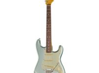 Fender | フェンダー  AM Pro II Strat MYST SFG
